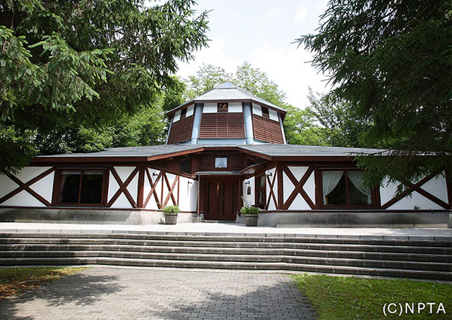 軽井沢絵本の森美術館／軽井沢町